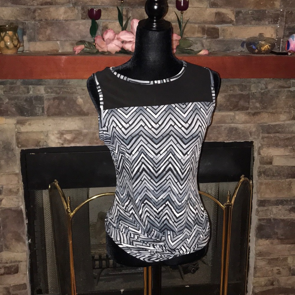 Sleeveless blouse